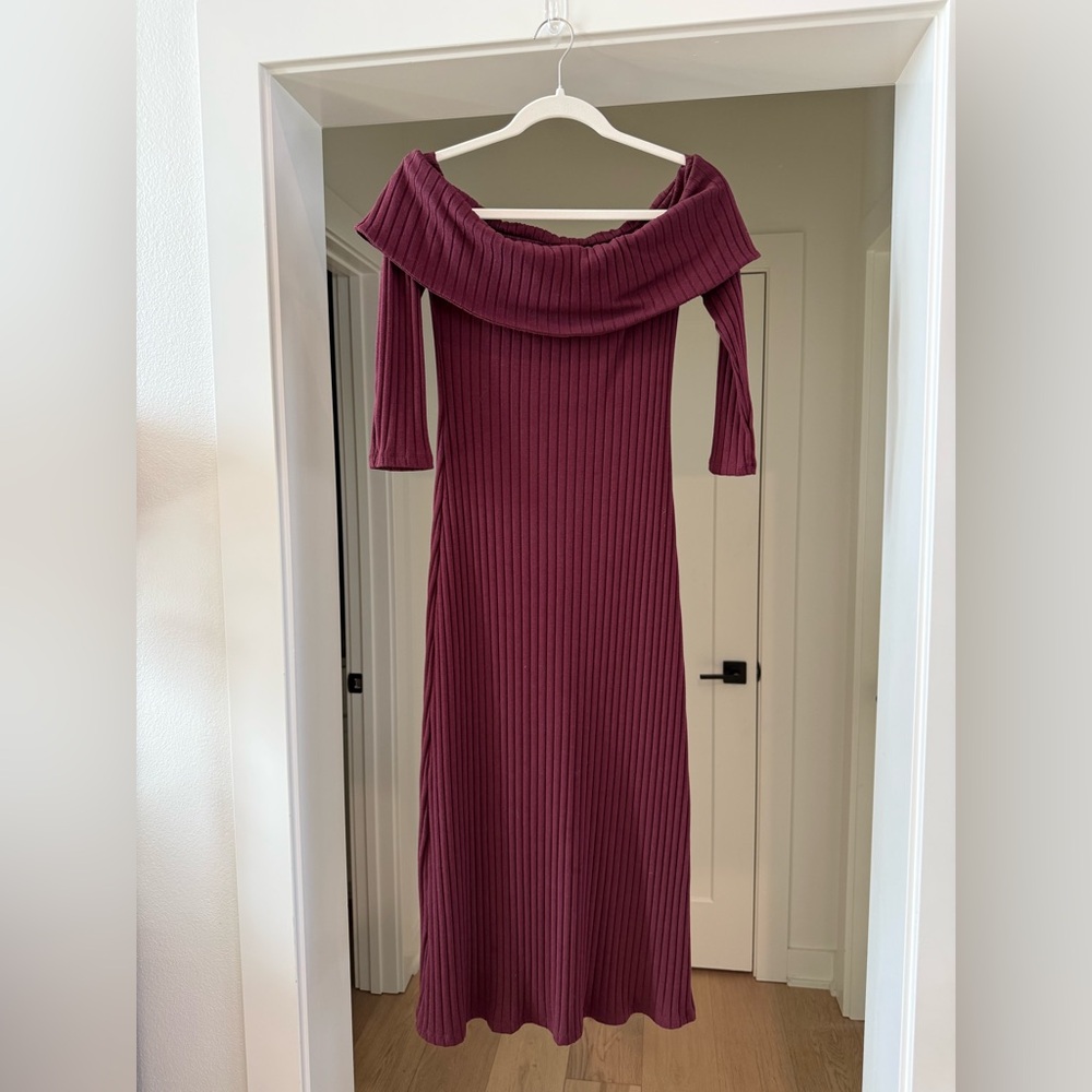 Old Navy Off the Shoulder Sweater Dress - SP - Burgundy